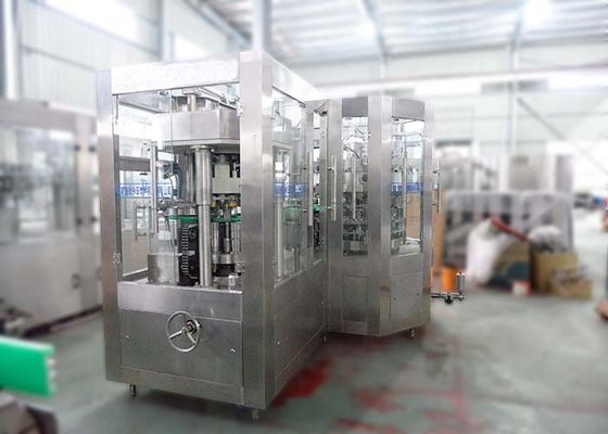 Tam Otomatik Meyve Suyu Dolum Makinesi 8000b / H Plastik PET Şişe Dolum Makinesi Tedarikçi
