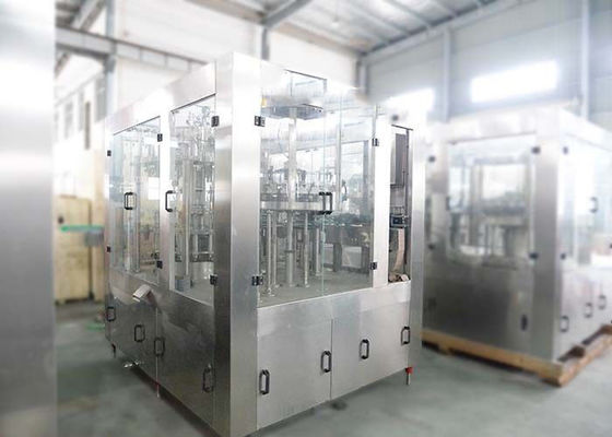 Plastik Şişe Küçük Ölçekli İçecek Dolum Makinesi / Soda Şişeleme Ekipmanları Tedarikçi
